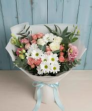 Букет цветов из:  Розы, Лизиантусы и Хризантемы в Посёлок Комбината Стройматериалов-1
