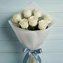 Букет 7 Белых роз Эдлесс Лав в Посёлок Комбината Стройматериалов-1