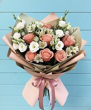 Букет цветов из:  Розы, Альстромерии и Лизиантусы в Посёлок Комбината Стройматериалов-1