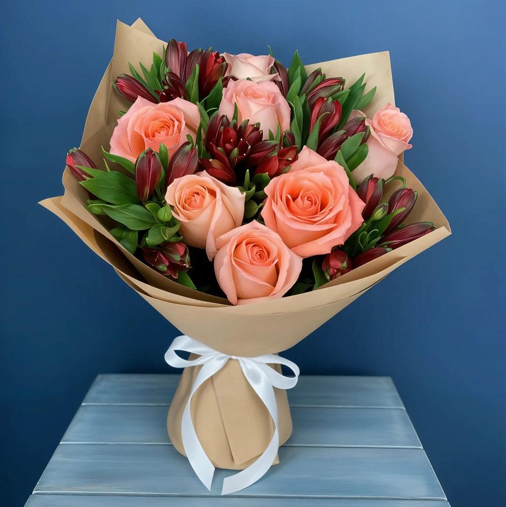 Букет цветов из: Розы и Альстромерии в Посёлок Комбината Стройматериалов-1