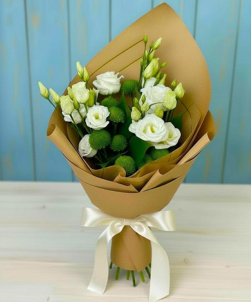 Букет цветов из: Хризантемы и Лизиантусы в Посёлок Комбината Стройматериалов-1