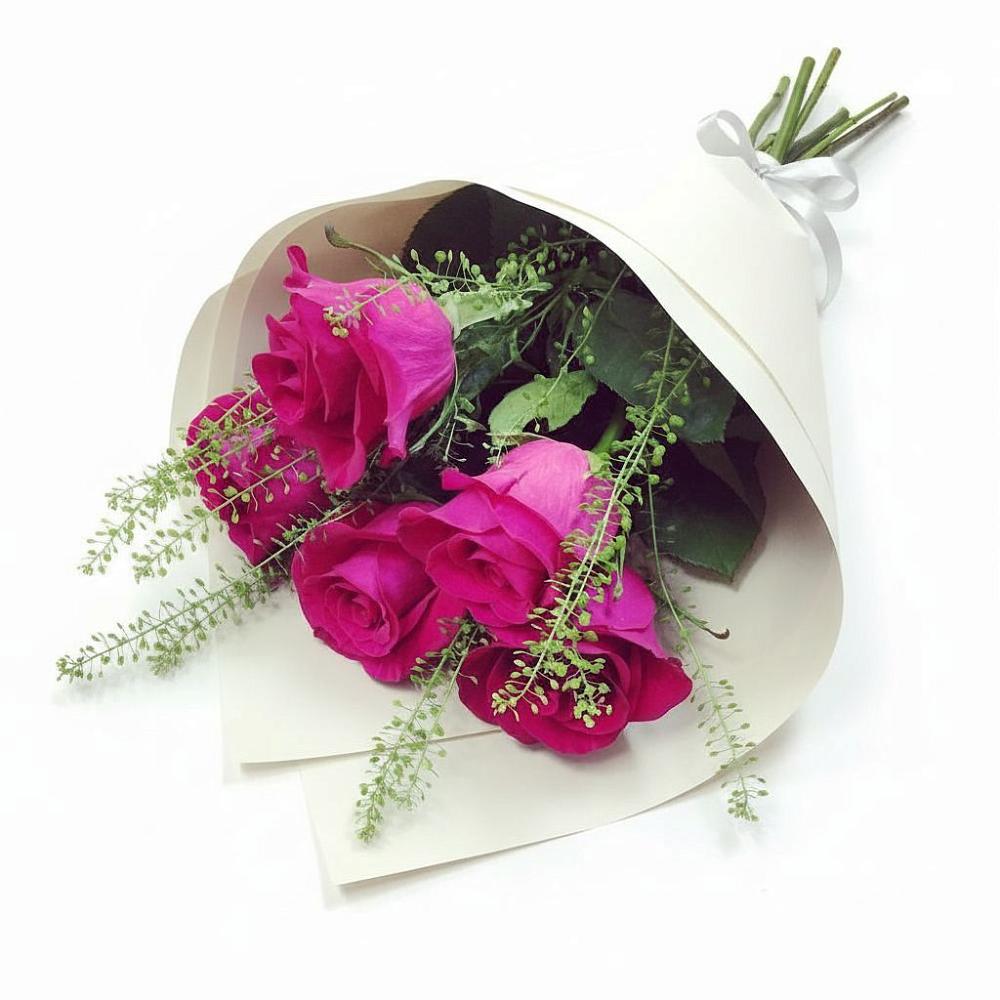 Букет цветов из: Розы в Посёлок Комбината Стройматериалов-1