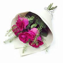 Букет цветов из:  Розы в Посёлок Комбината Стройматериалов-1