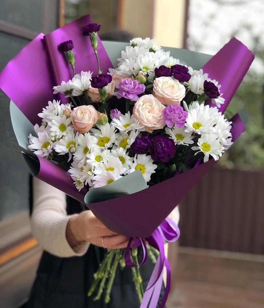 Букет цветов из: Хризантемы, Гвоздики и Розы в Посёлок Комбината Стройматериалов-1