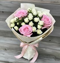 Букет цветов из:  Розы в Посёлок Комбината Стройматериалов-1