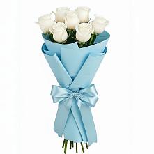 Букет 7 белых роз Проуд в Посёлок Комбината Стройматериалов-1