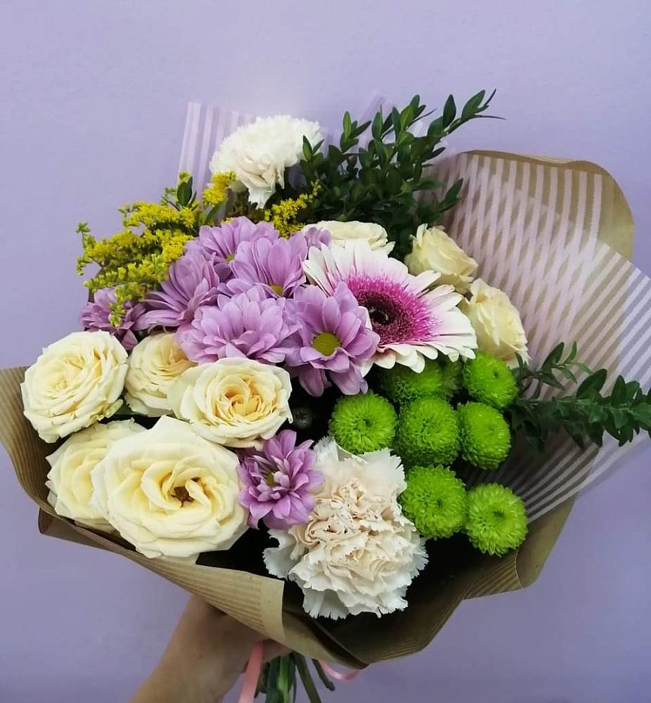 Букет цветов из: Хризантемы, Розы, Гвоздики и Герберы в Посёлок Комбината Стройматериалов-1