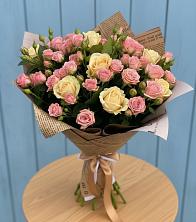Букет цветов из:  Розы в Посёлок Комбината Стройматериалов-1