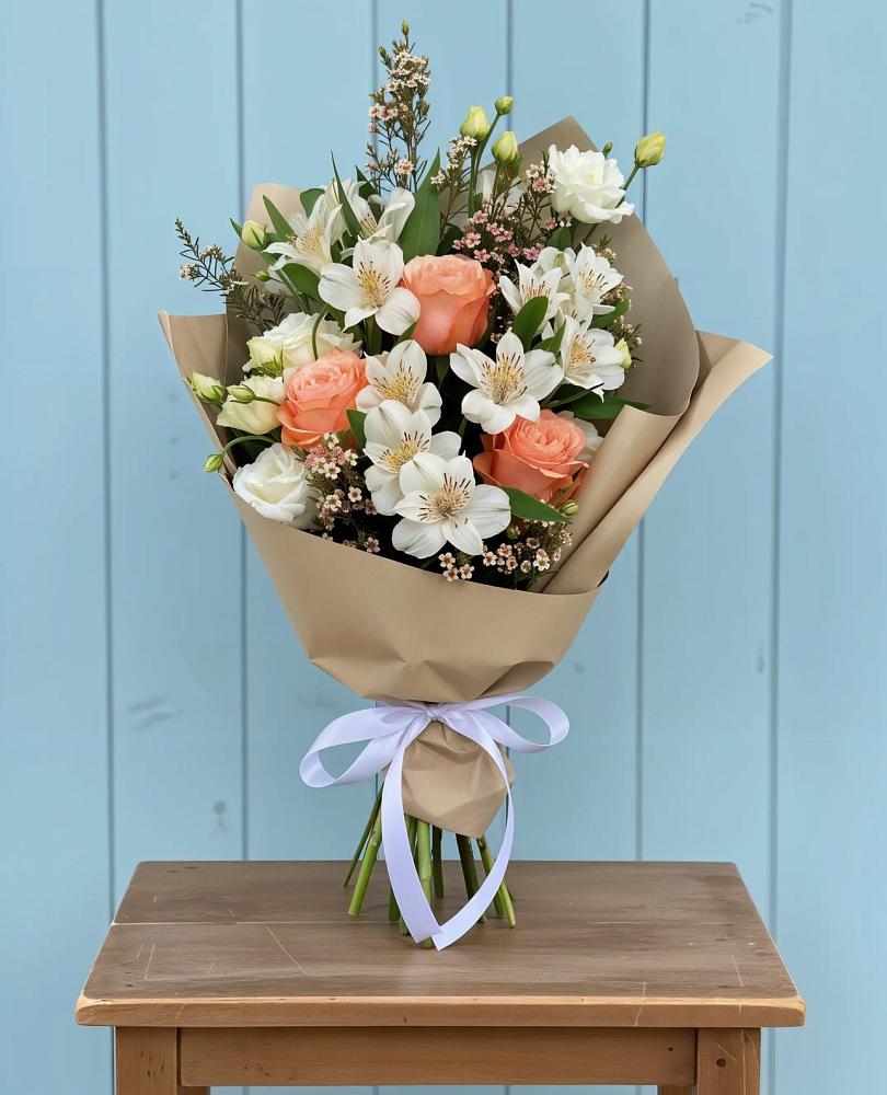 Букет цветов из: Альстромерии, Лизиантусы, Розы и Хризантемы в Посёлок Комбината Стройматериалов-1